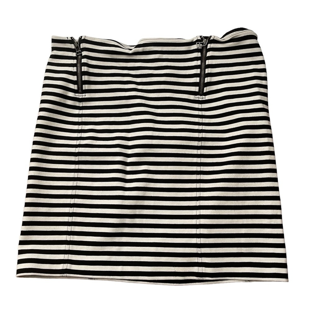 Aritzia Sunday Best Black & White Stripe Mini Skirt US 6